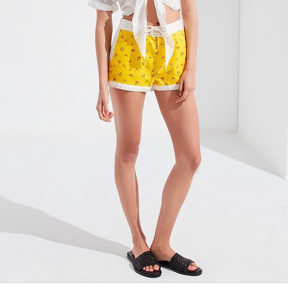 NWOT-Urban Outfitters Gidget Tie-Front Board Short - Picture 2 of 8